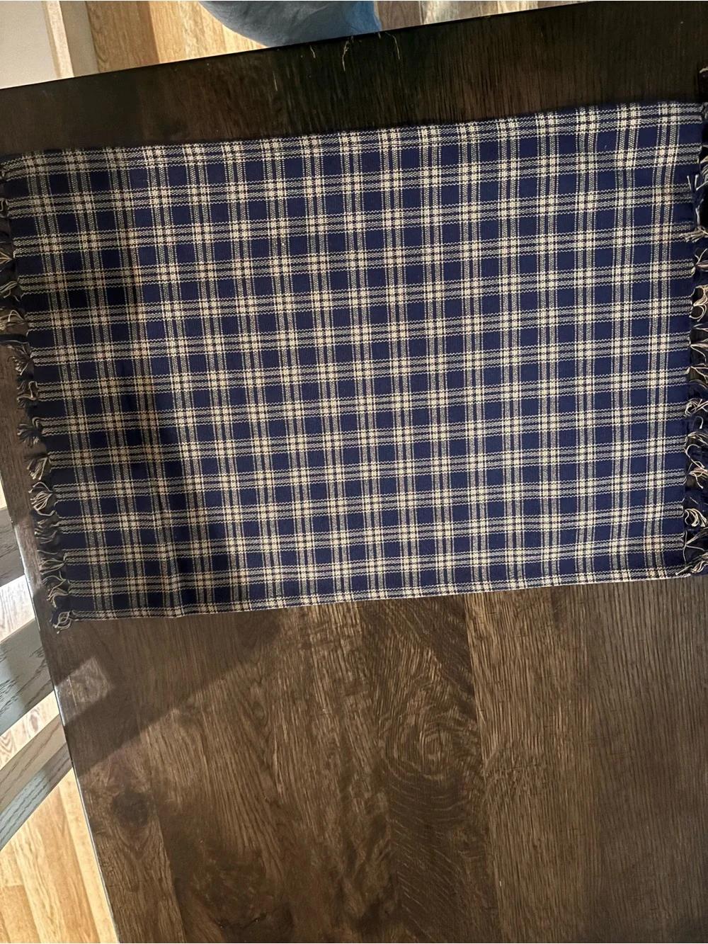 Classic Navy and tan table linens